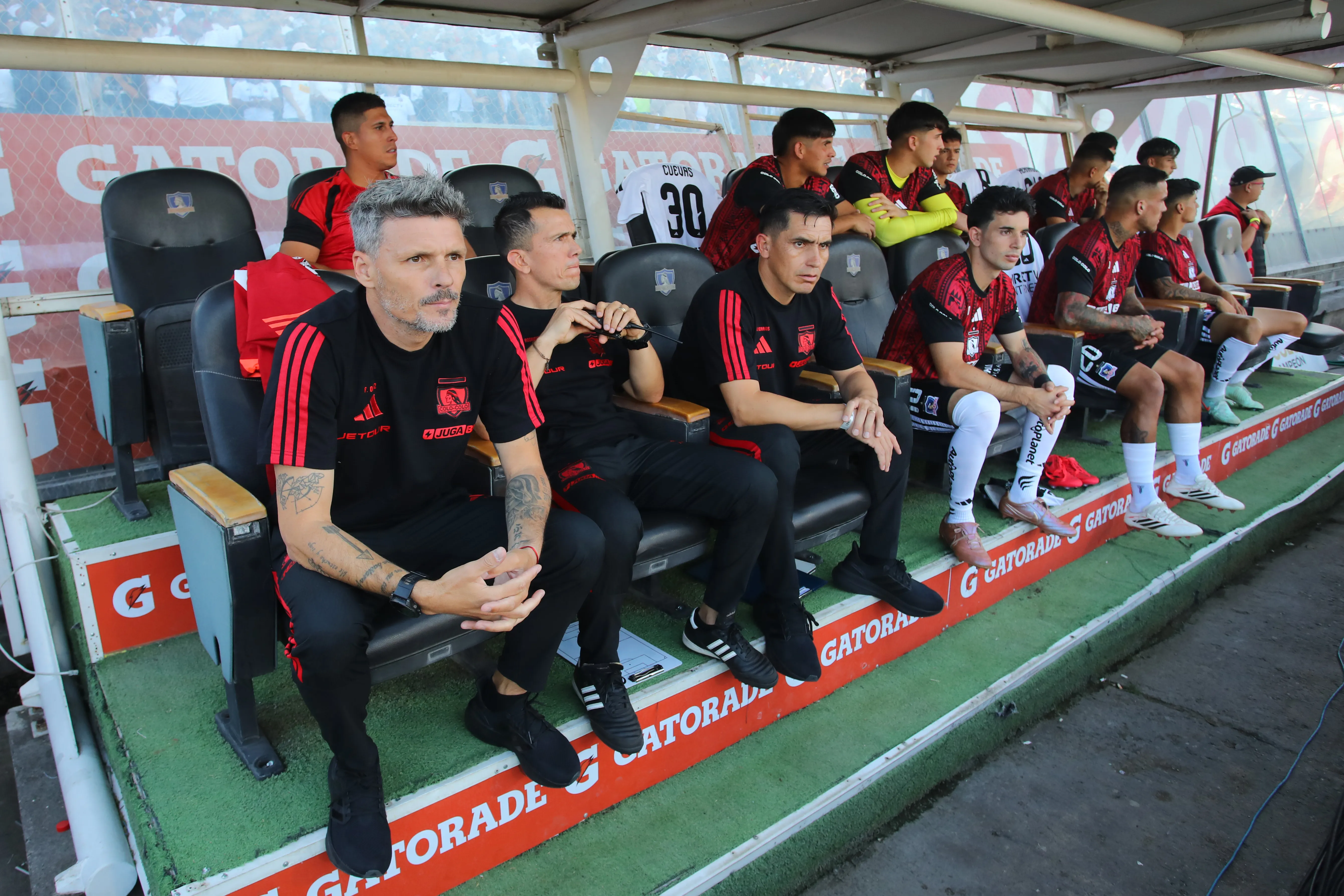 Fernando Ortiz sigue sin convencer en Colo Colo. (Foto: Jonnathan Oyarzún/Photosport)