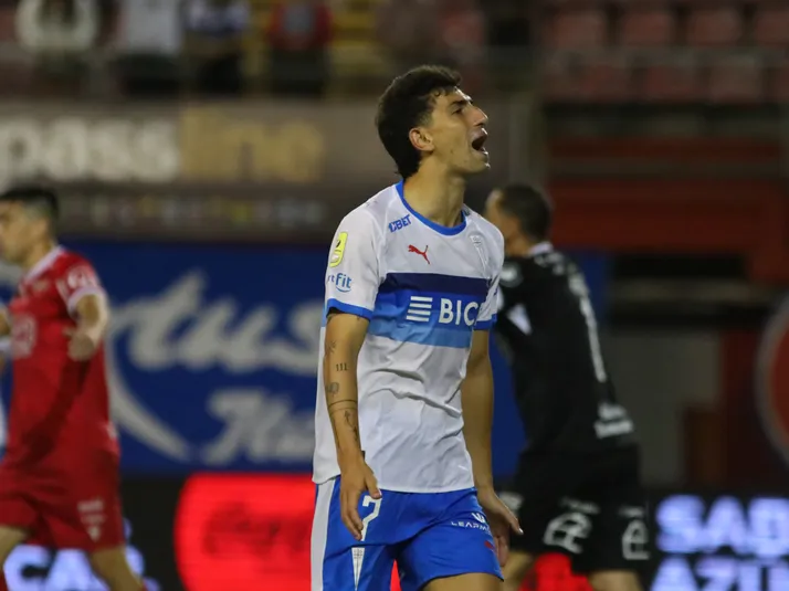 Justo Giani le dio con todo al estado de la cancha de Ñublense