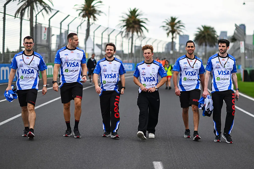 Los equipos de la F1 ya recorren el circuito de Albert Park. (Foto: Rudy Carezzevoli/Getty Images)