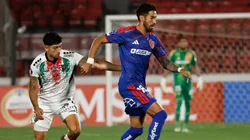 Juan Martín Lucero complica a Universidad de Chile.