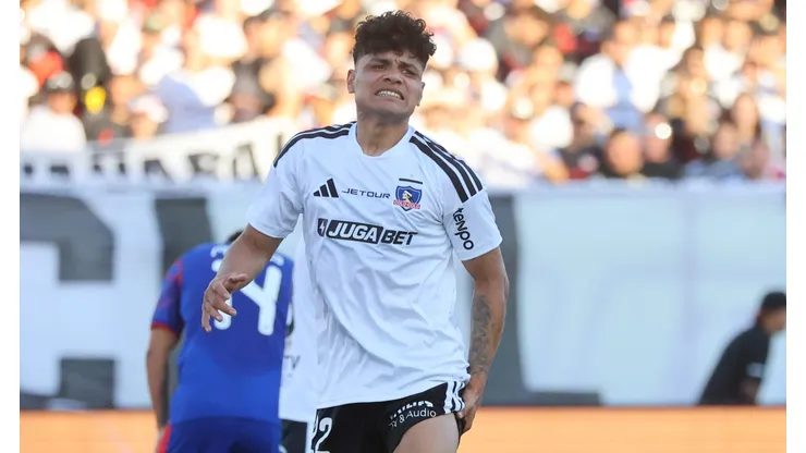 Fernando Ortiz ya prueba alternativas en el mediocampo para medirse ante Audax.