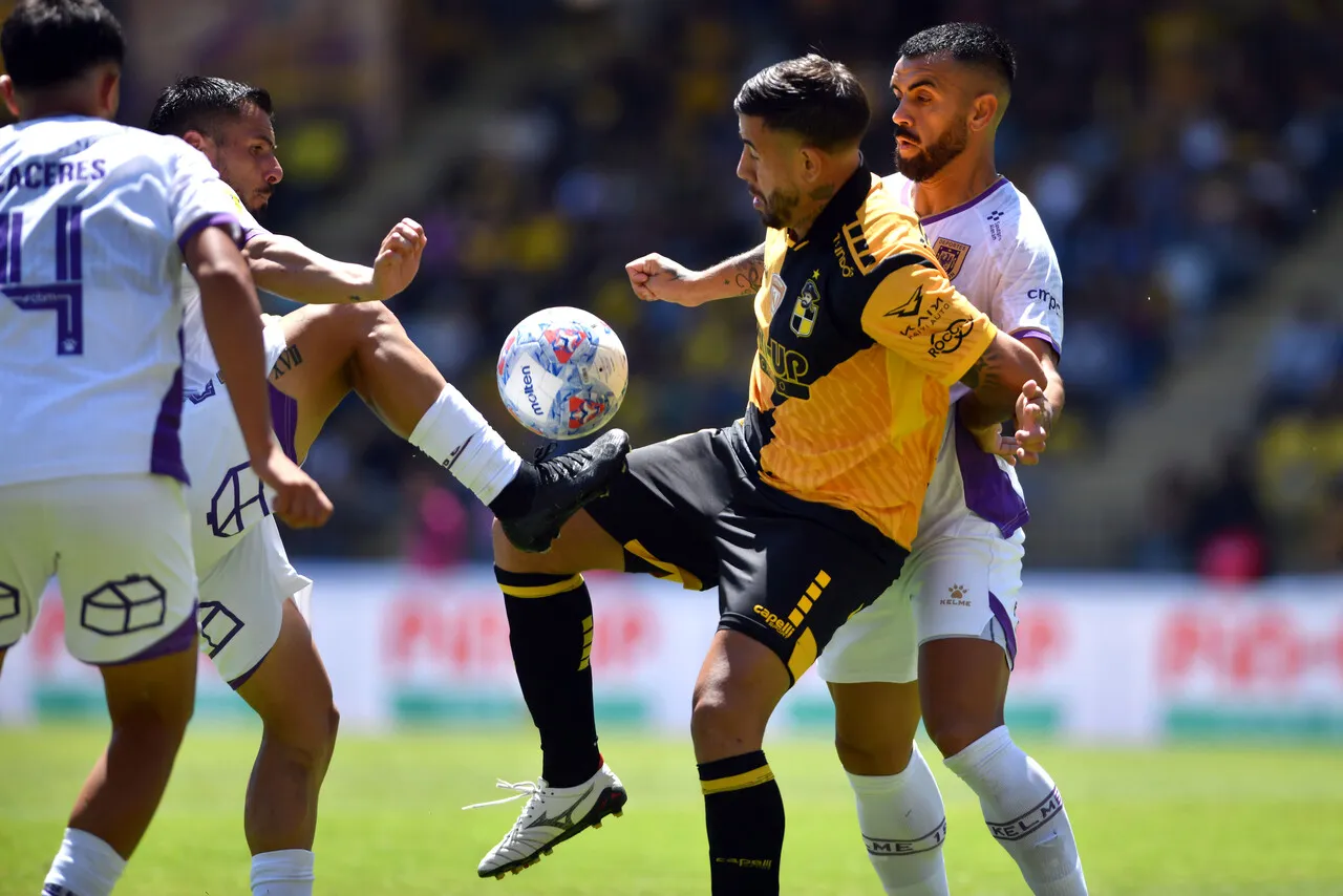 El argentino seguirá ligado a Coquimbo Unido hasta septiembre 2026 (Photosport).