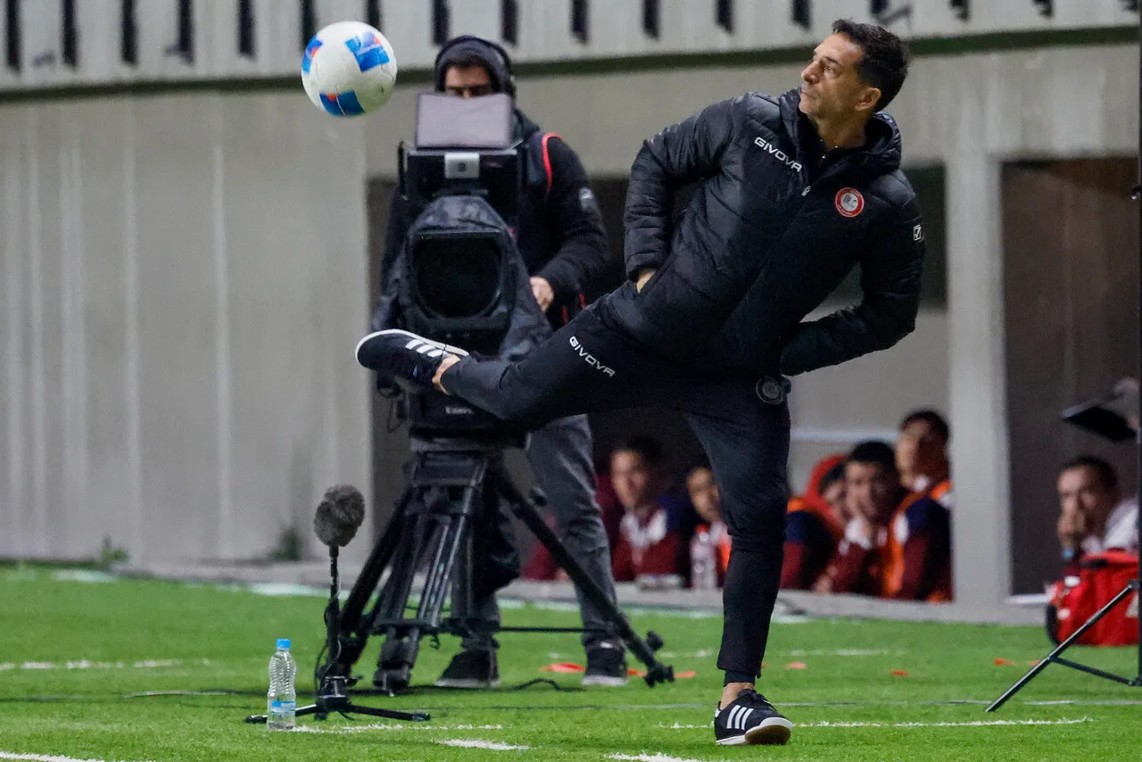 Walter Lemma, exayudante de Gustavo Quinteros, es otro de los nombres que maneja el elenco viñamarino (Foto: Photosport)