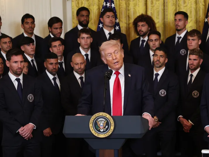 El ex U que aparece en la foto viral de Messi junto a Trump en la Casa Blanca