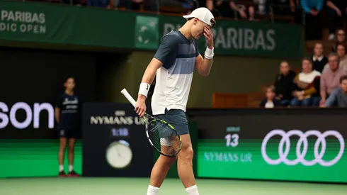 Holger Rune vive una pesadilla en Doha, ciudad donde está atrapado.