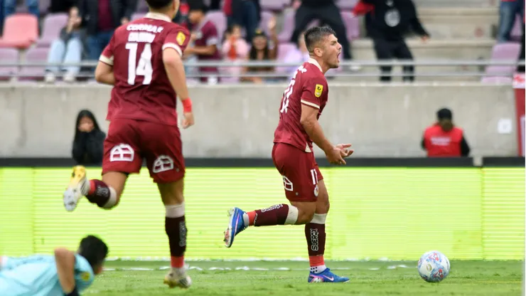 Diego Rubio anota su primer gol con la camiseta de La Serena. (Foto: Alejandro Pizarro Ubilla/Photosport)