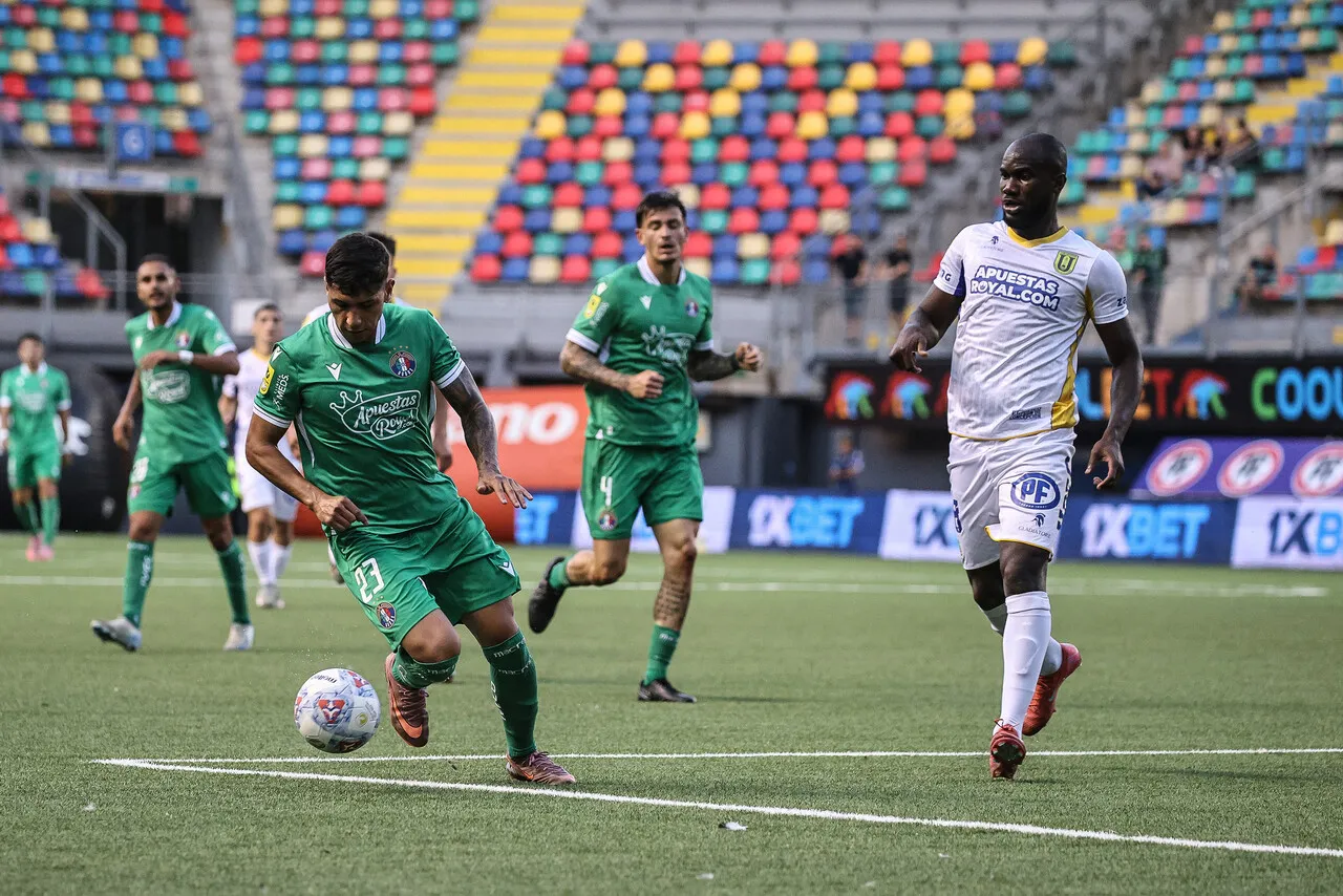 Matus admite contactos con Colo Colo. | Foto: Photosport