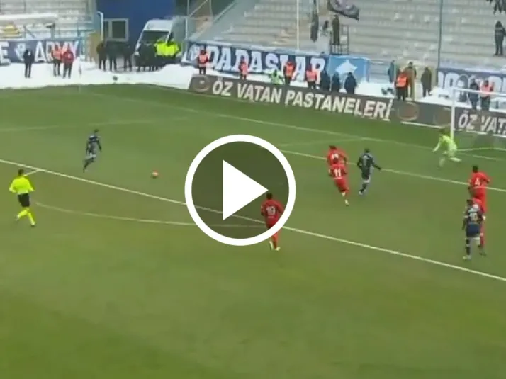 ¿Se arrepiente Colo Colo? Exdelantero albo que se ofreció para volver marca un golazo