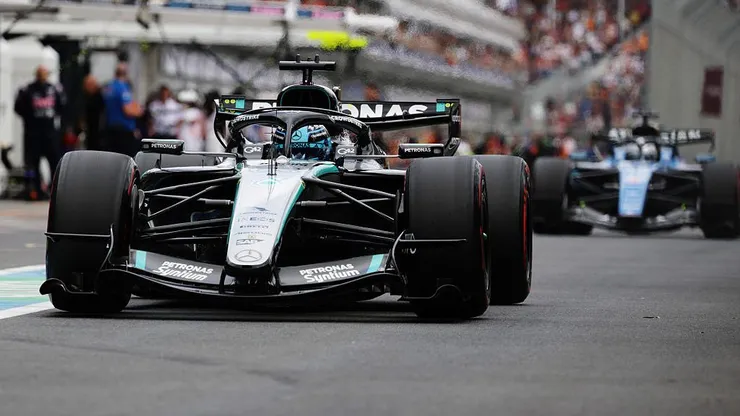 George Russell de Mercedes tiene la pole en el Gran Premio de Australia. (Foto: Mark Thompson/Getty Images)