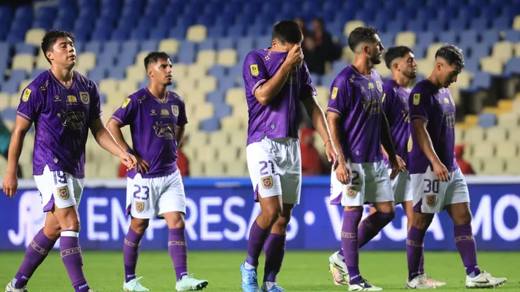 Deportes Concepción sigue sin salir de los puestos de descenso.