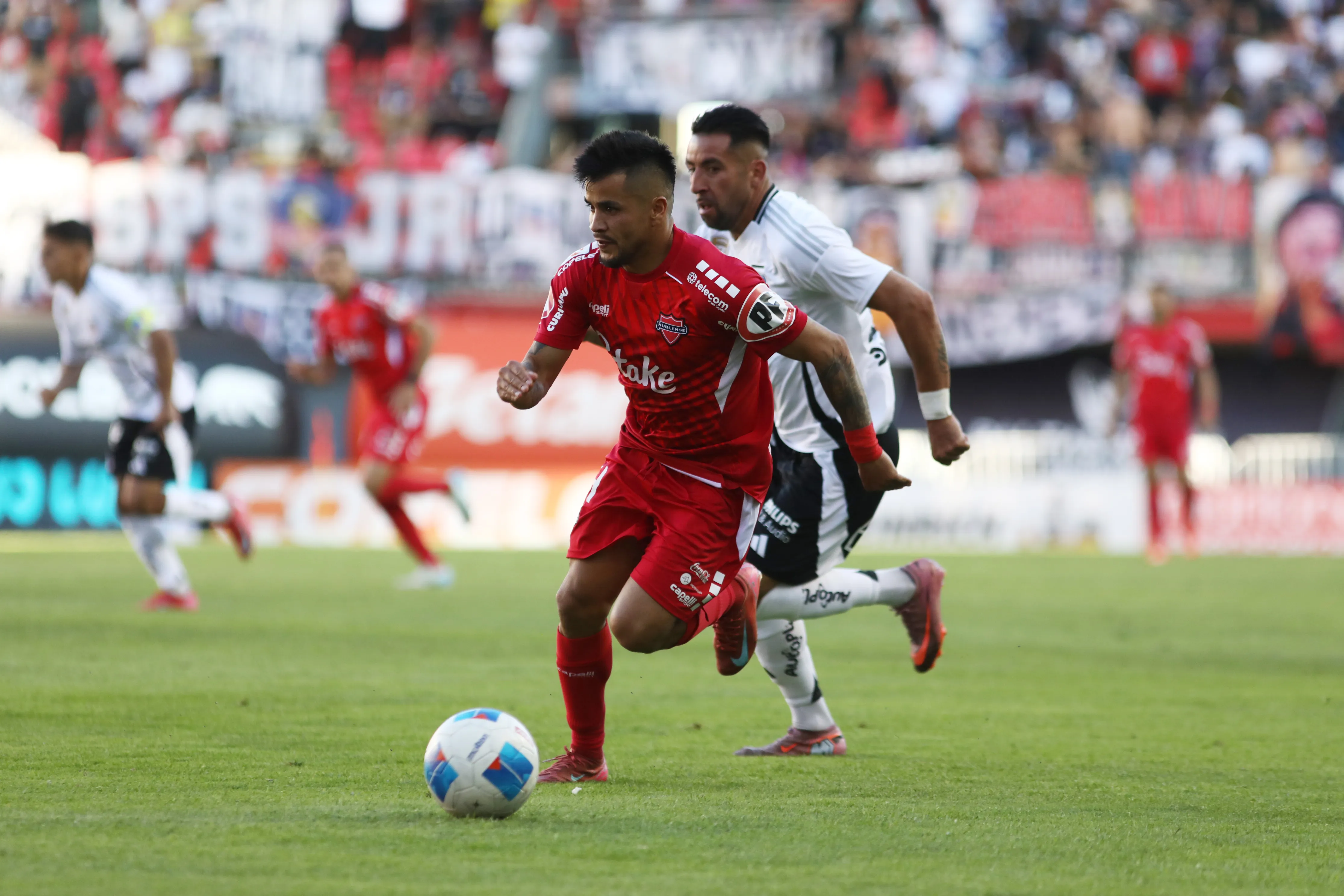 Jovany Campusano es uno de los líderes de Ñublense. (Foto: Mauricio Ulloa/Photosport)
