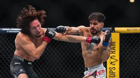 Alberto Montes se queda con la victoria por sumisión ante Ricky Turcios (Photo by Chris Unger/Zuffa LLC)