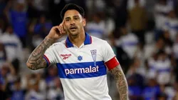 Estilo retro: Así se verían cinco icónicas camisetas de la UC en la actualidad según la IA