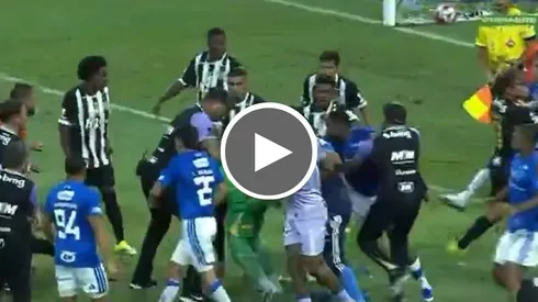 Batalla campal en la final del Campeonato Mineiro.