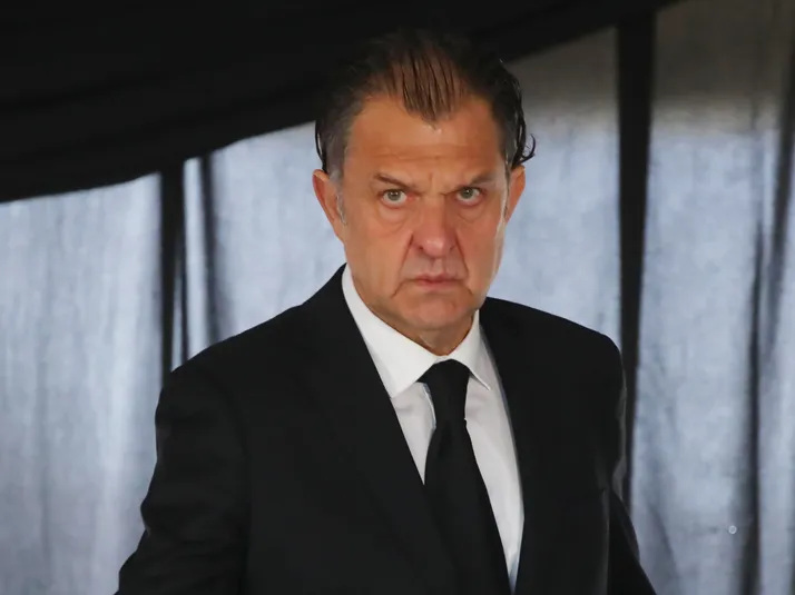 Aníbal Mosa barre el piso con figura de Colo Colo: "Muy mal"