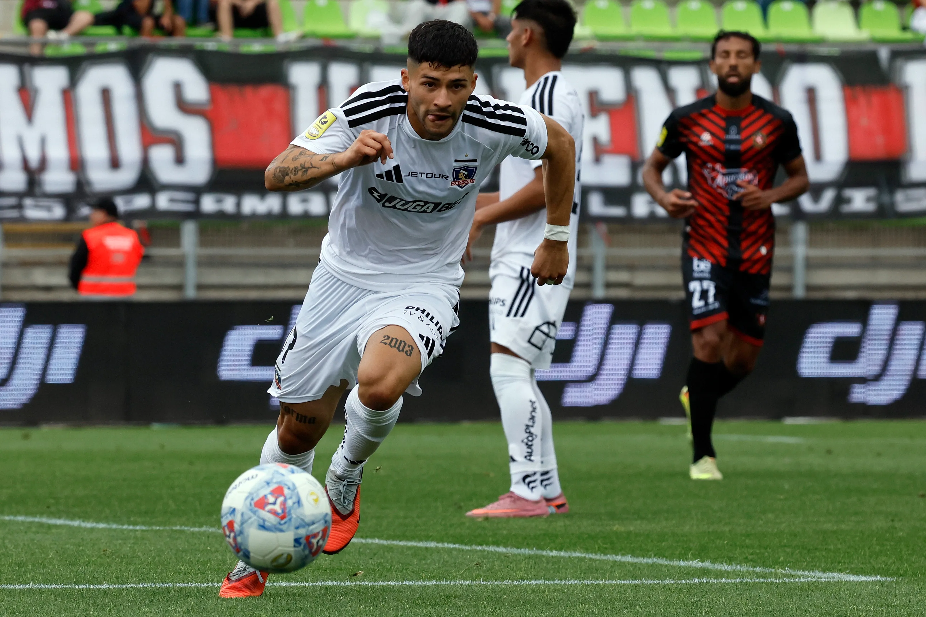 Cristián Riquelme vive un duro panorama en Colo Colo. (Imagen: Photosport)