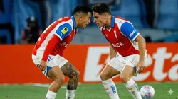 Claudio Borghi reacciona al cabezazo de Montes a Palavecino (Foto creada con IA)