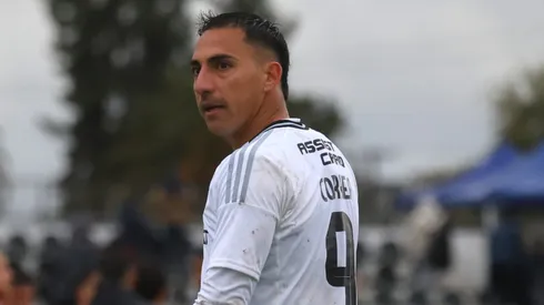 Javier Correa es apuntado en Colo Colo y recibe nueva crítica.