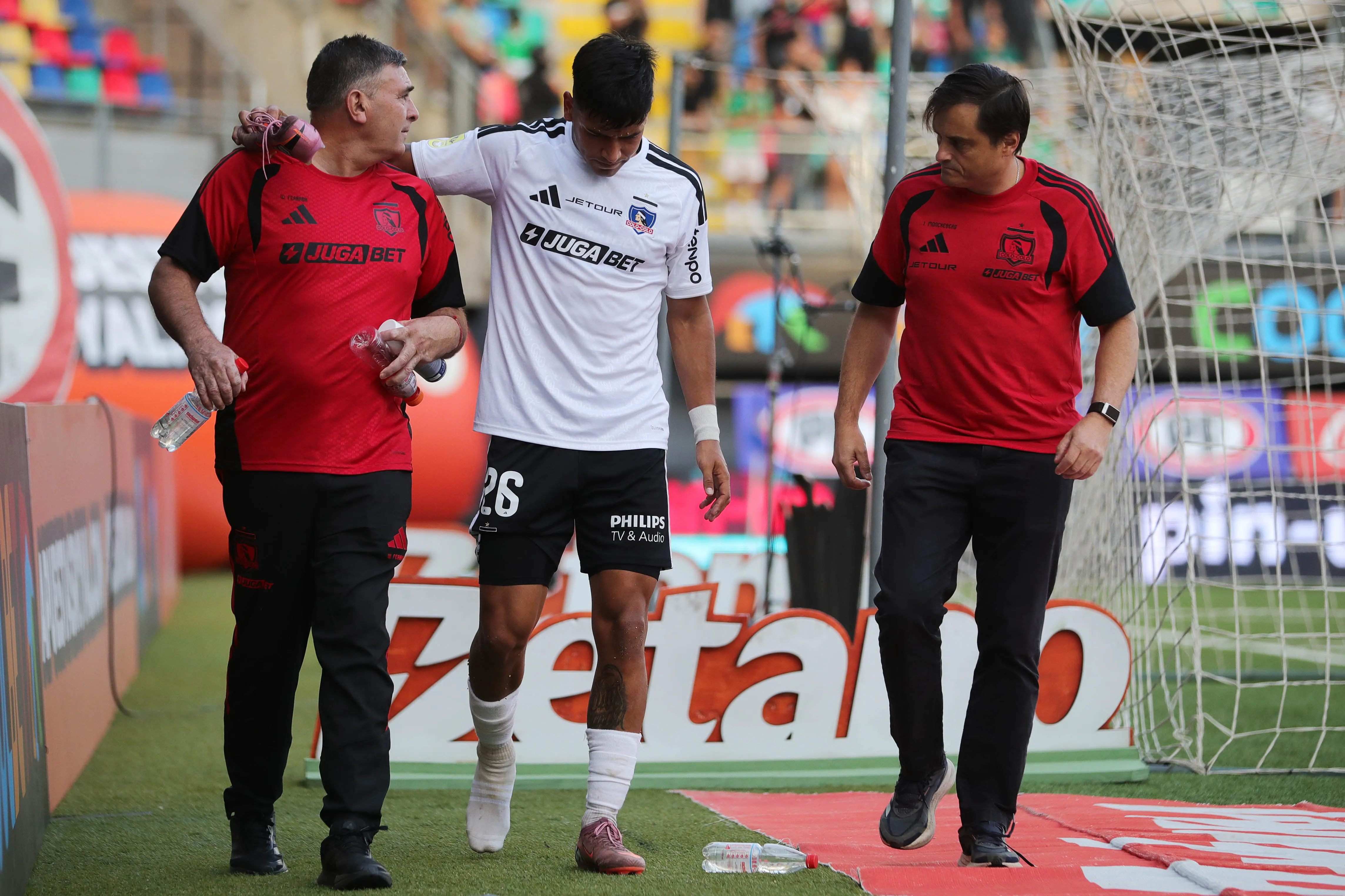 Diego Ulloa preocupa en Colo Colo de cara al partido ante Huachipato (Foto: 
Felipe Zanca/Photosport)