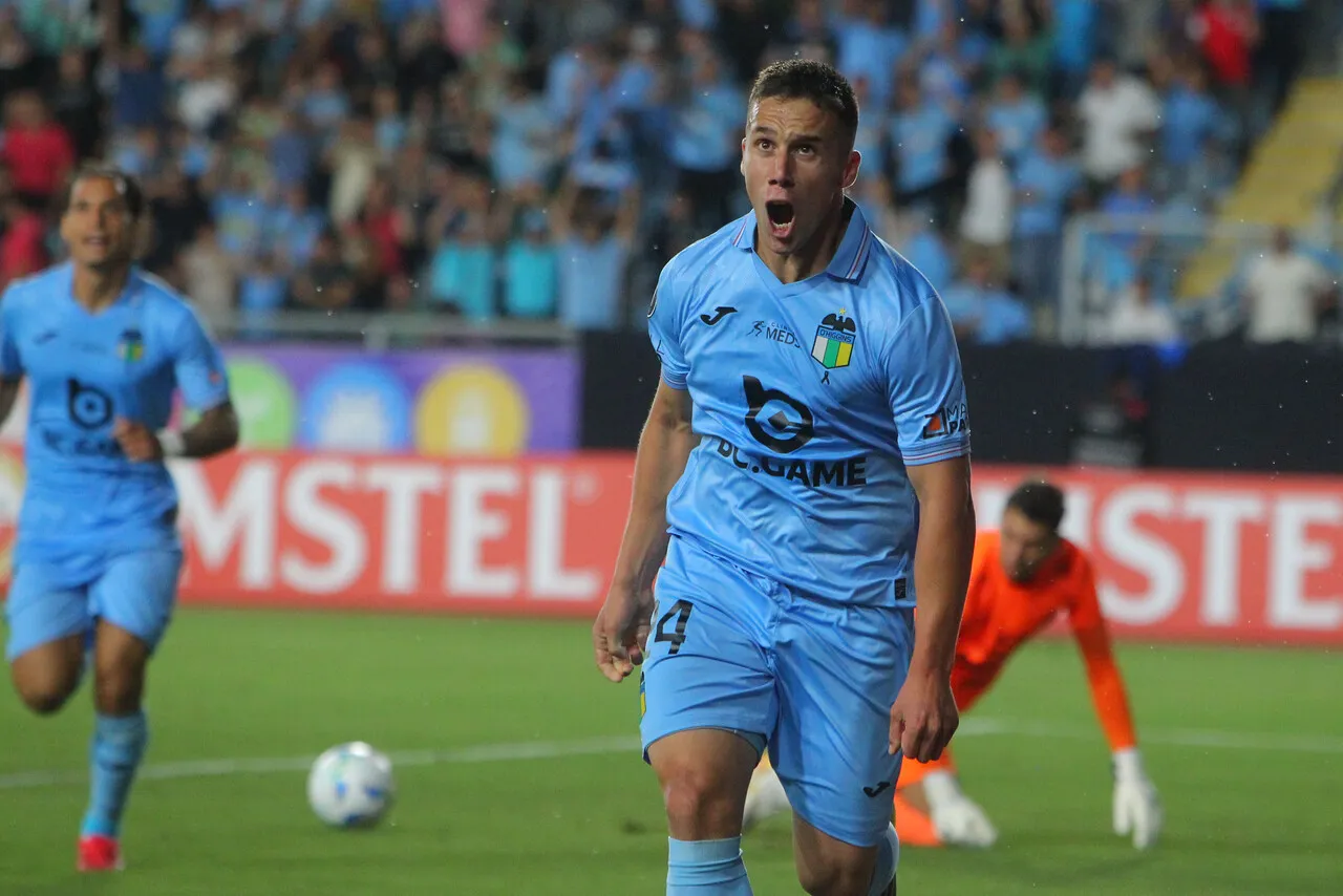 O’Higgins va por la hazaña a Colombia (Photosport).