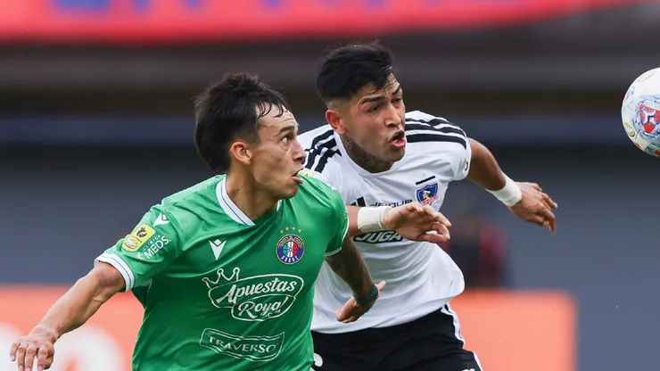 El lateral colocolino preocupa al cuerpo técnico de cara al próximo duelo del Cacique (Foto: Photosport)