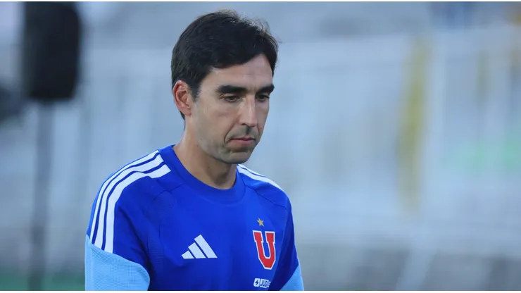 El director técnico argentino rompió el silencio tras dejar la U.