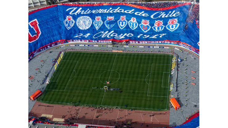 Marco Antonio Figueroa alaba a la hinchada de la U.
