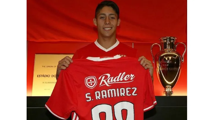 Deportes Antofagasta se queda con Simón Ramírez.