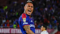 Eduardo Vargas festeja su gol en el empate de la Universidad de Chile ante Universidad Concepción.