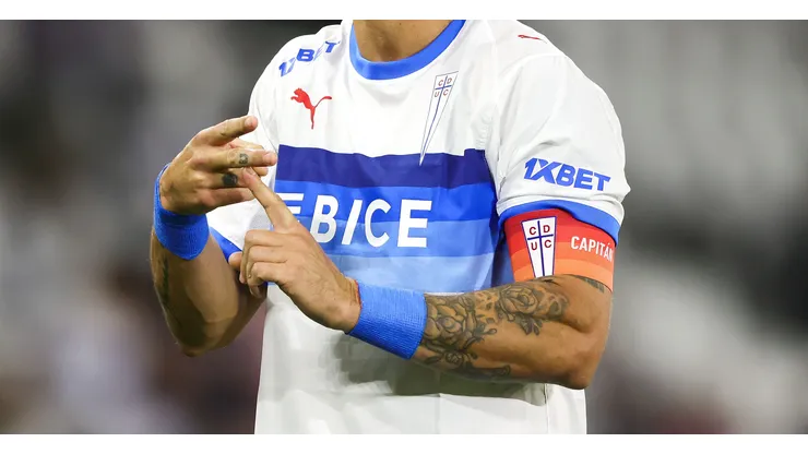 La UC utilizará una camiseta especial en el duelo contra Everton.