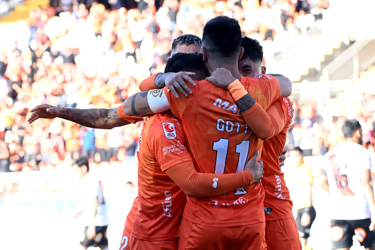 Cobreloa repetirá formación en el norte. | Foto: Photosport