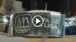 El trofeo de la Copa de la Liga toma forma. (Foto: Captura)