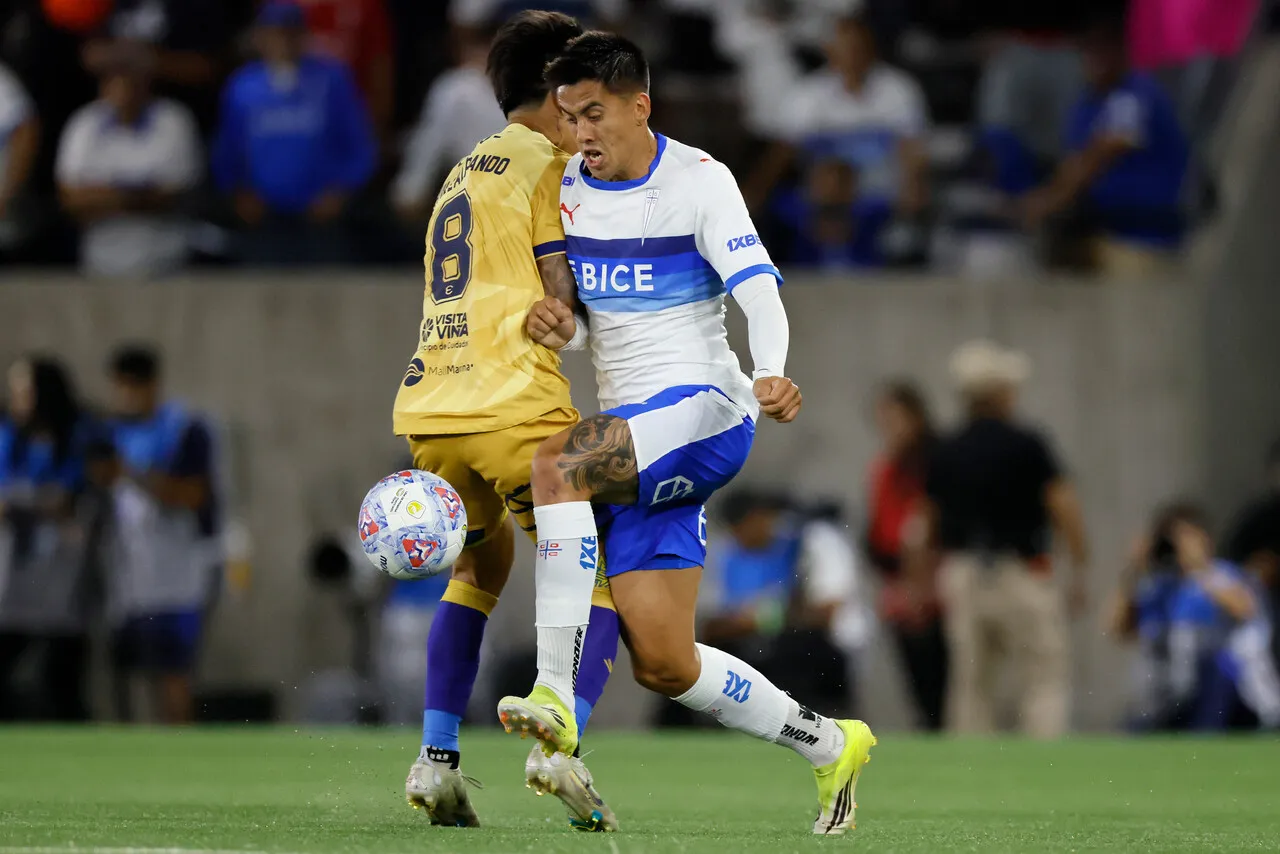 LA UC deja escapar los tres puntos y el liderato del torneo ante Everton (Foto: Photosport)