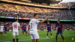 Alexis y Suazo amenazan al Barcelona en su cancha.