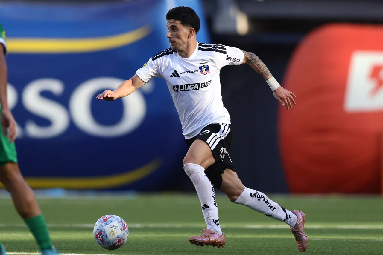 De Tezanos no se convence con Pastrán. | Foto: Photosport