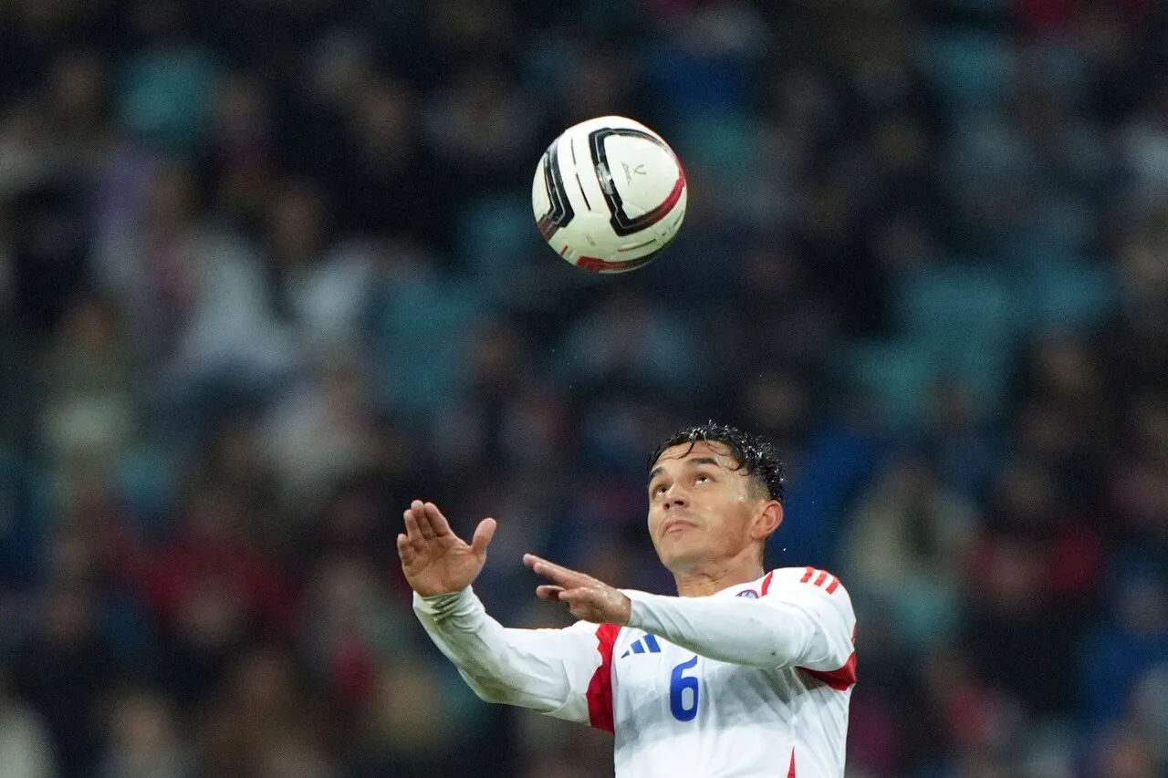 Vicente Pizarro se transformó en un fijo para Nicolás Córdova. | Foto: Photosport