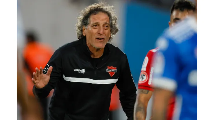 Mario Salas candidato firme a asumir en Deportes Iquique
