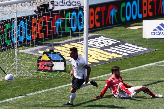 Esteban Paredes anotó un total de 19 goles a la Universidad de Chile durante su carrera | FOTO: Felipe Zanca/Photosport