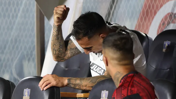 Javier Correa se vuelve a lesionar en Colo Colo. (Foto: Felipe Zanca/Photosport)