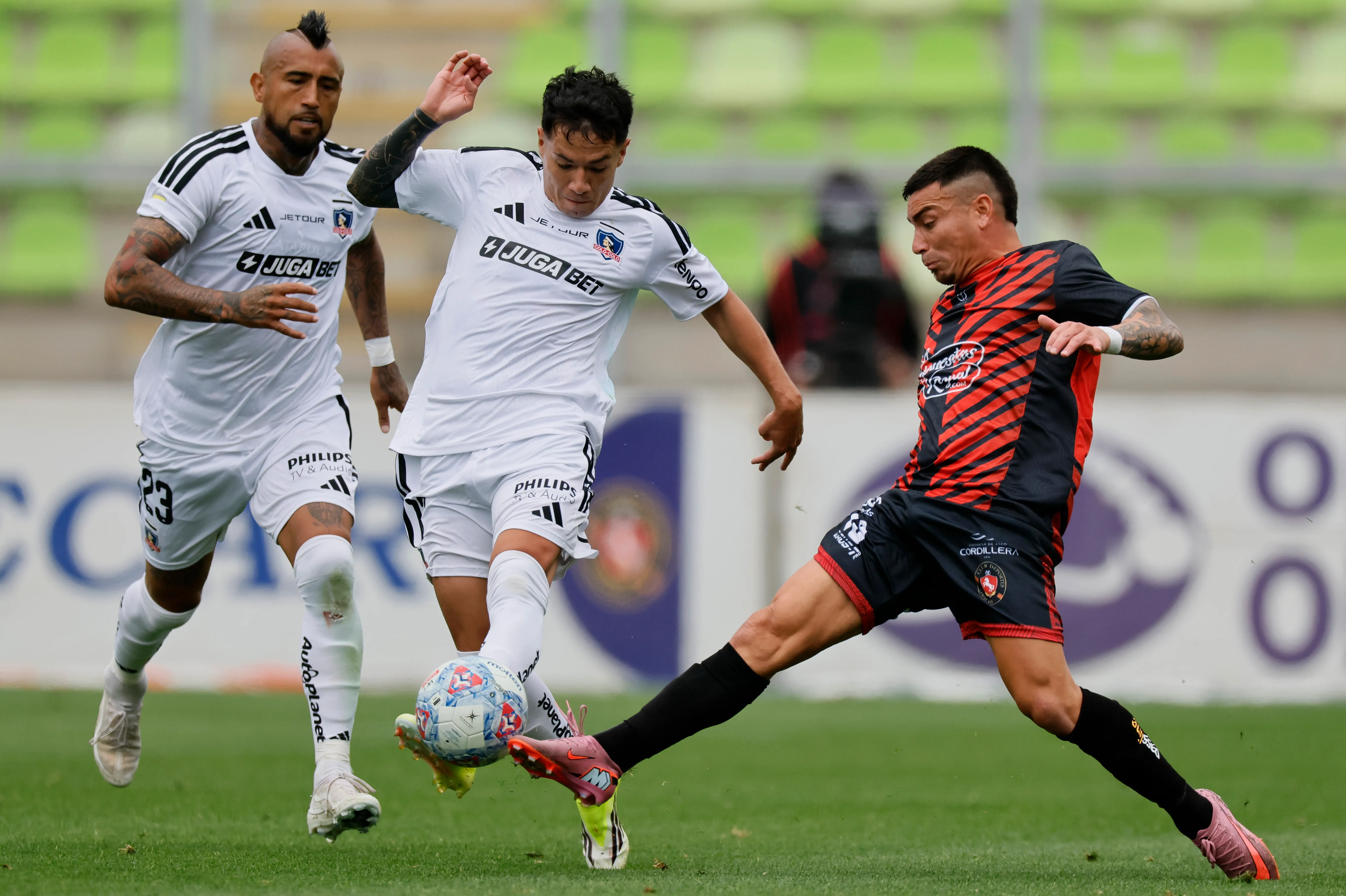 Daniel Castro fue tentado por Colo Colo. (Imagen: Photosport)