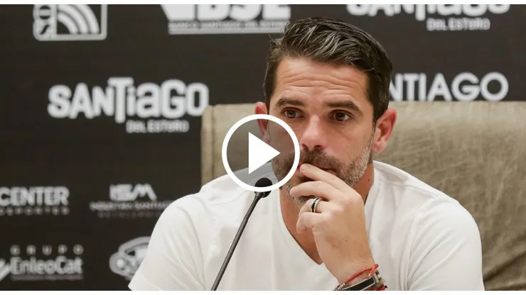 La mirada del nuevo DT de la U que ya genera debate.