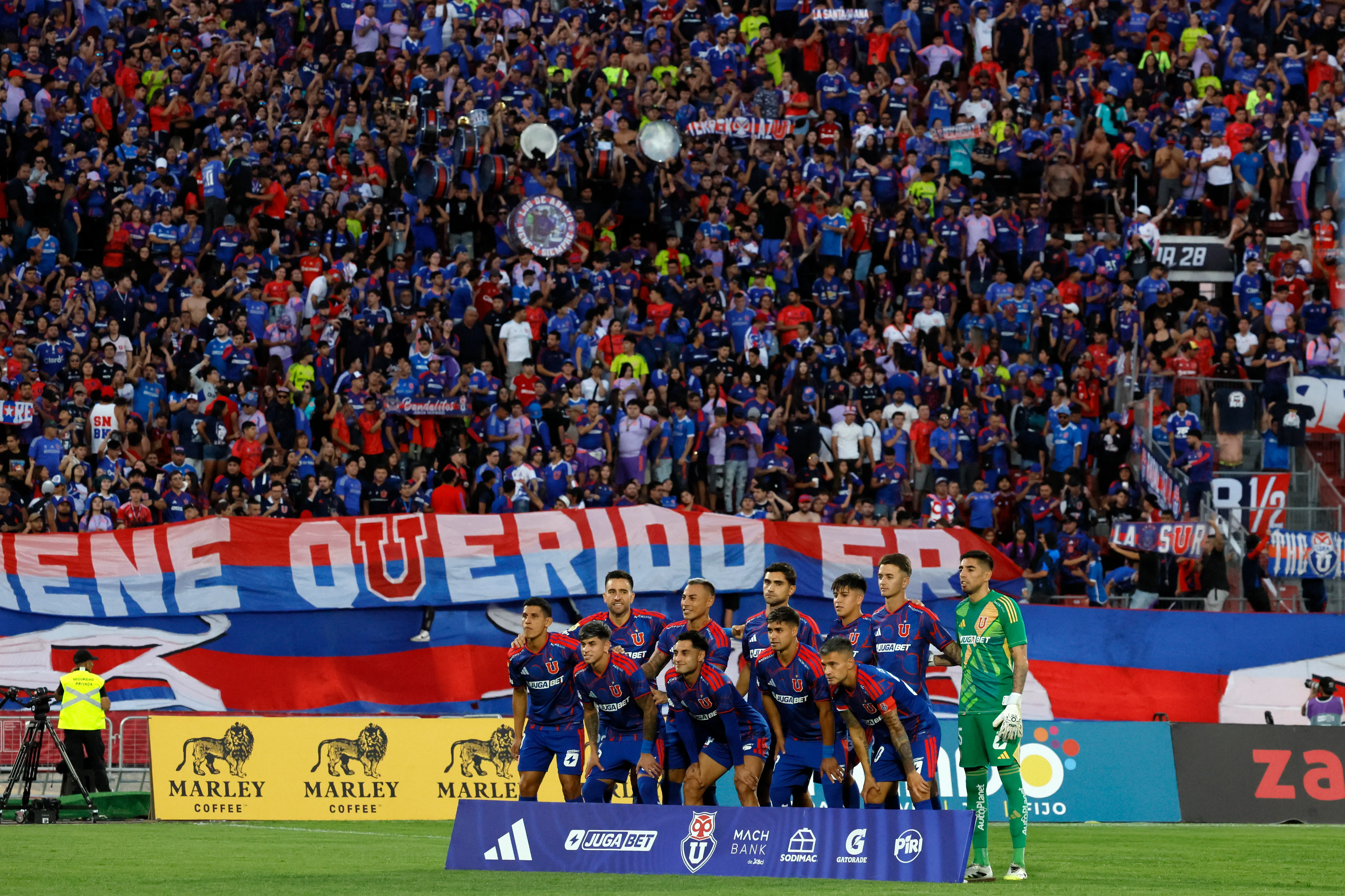 Universidad de Chile apunta a la cancha del Estadio Nacional. (Imagen: Photosport)