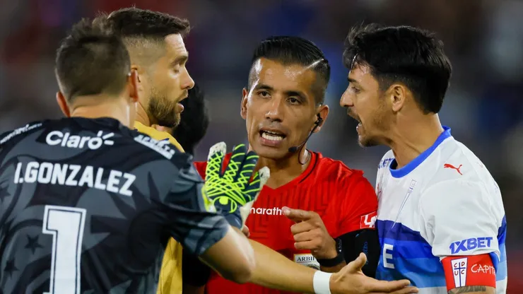 Rodrigo Carvajal expulsó a Dieter Villalpando.