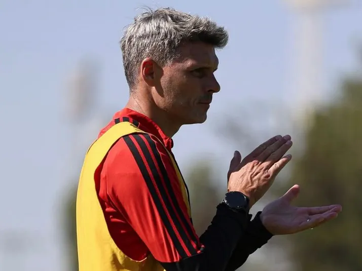 Fernando Ortiz se fija en nuevo delantero de Colo Colo: lo tiene anonadado