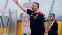 Ronald Fuentes preocupado por el presente de Unión Española.