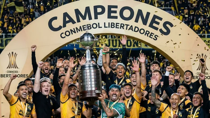 Coquimbo Unido ya conoce su grupo en la Copa Libertadores de América. (Foto generada con IA)