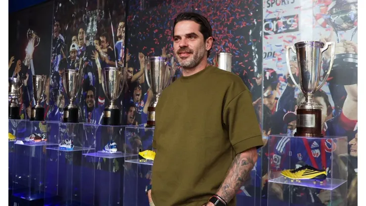 Fernando Gago fue oficializado como nuevo director técnico de Universidad de Chile.