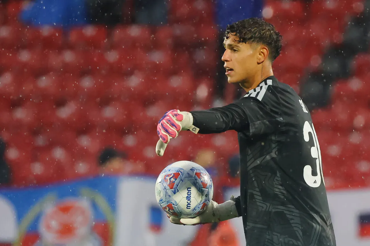 Ignacio Sáez atajó en la U. | Foto: Photosport