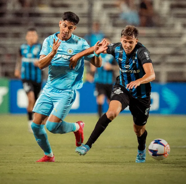 Salomón Rodríguez sigue perteneciendo a Colo Colo | Foto: Montevideo City Torque