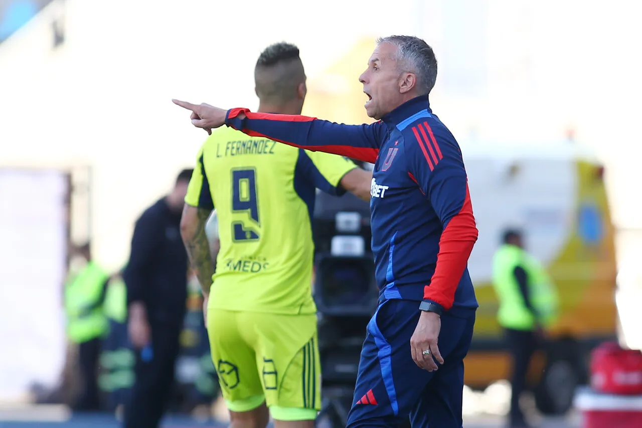 Álvarez tendría nuevo club en el 2026 | Foto: Photosport